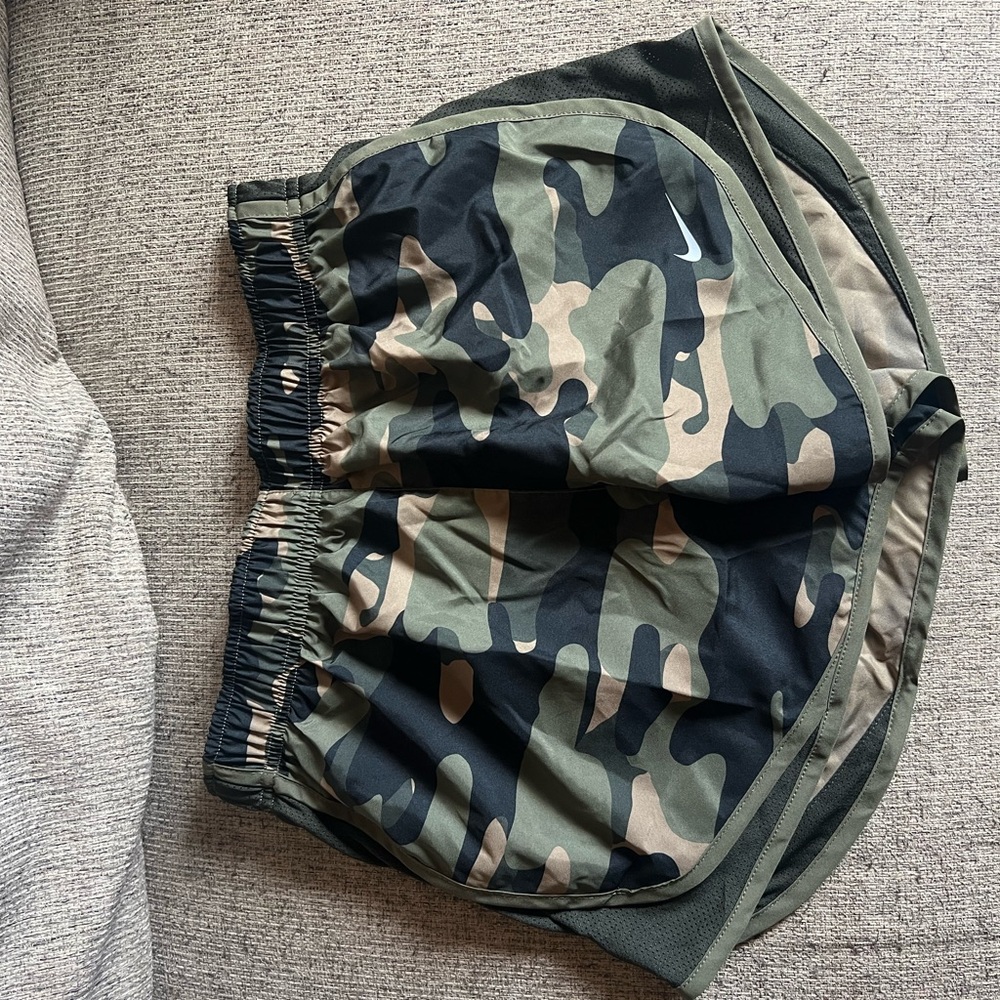 Nike Camouflage Shorts - Black and Green
